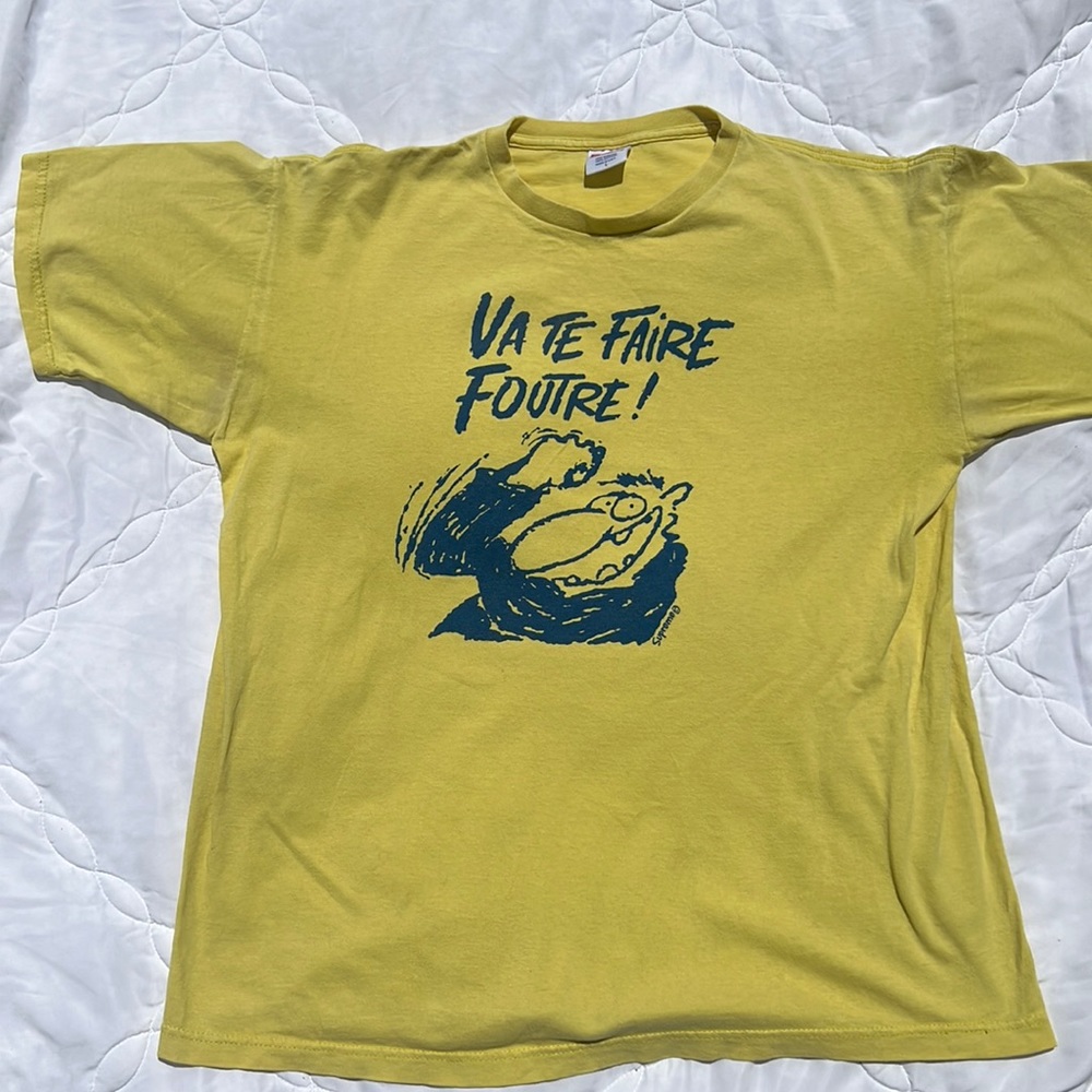 Supreme yellow t-shirt. VA TE FAIRE FOUTRE! Go f*** yourself. Used.